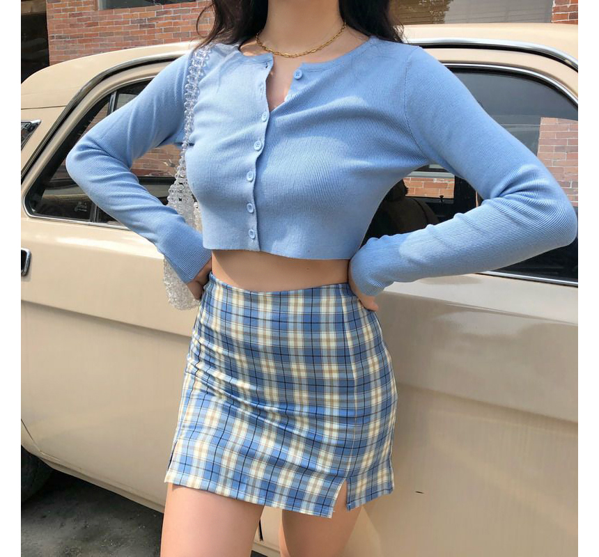 mini skirt model image-S1L33