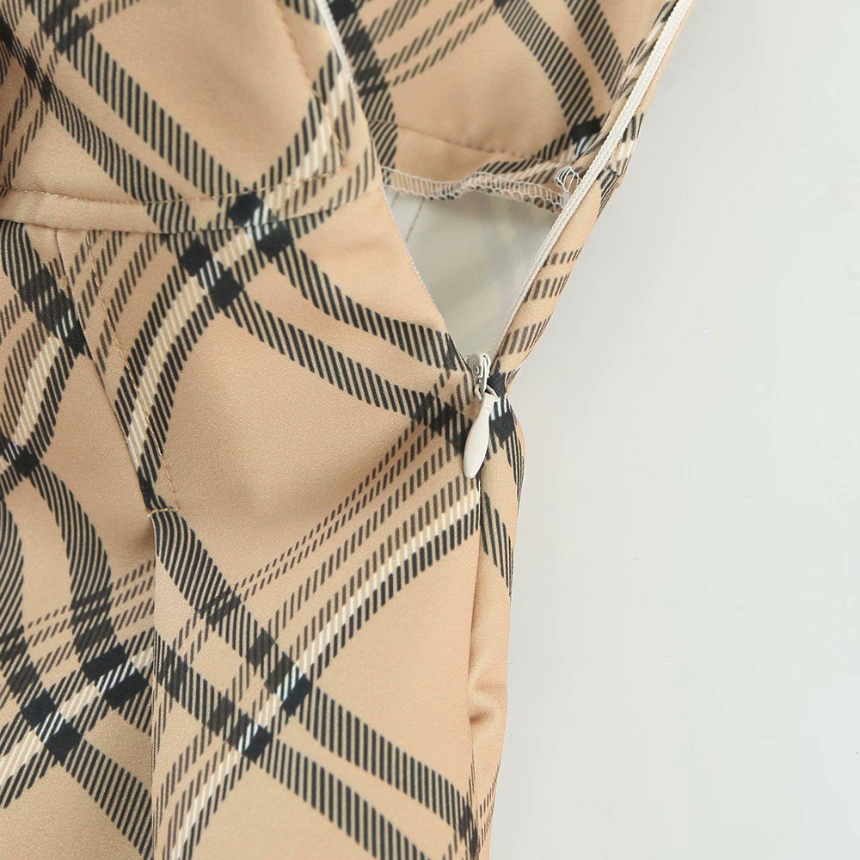 mini skirt detail image-S1L51