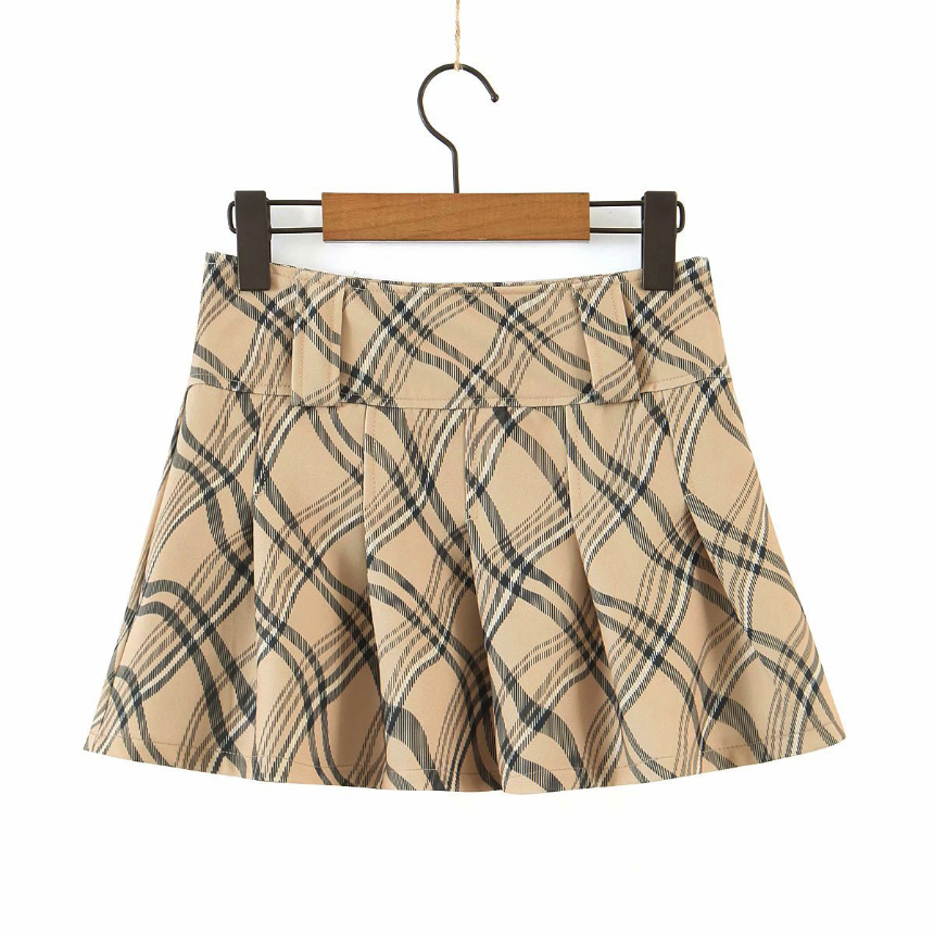 mini skirt detail image-S1L39