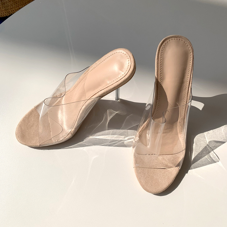 shoes model image-S1L21